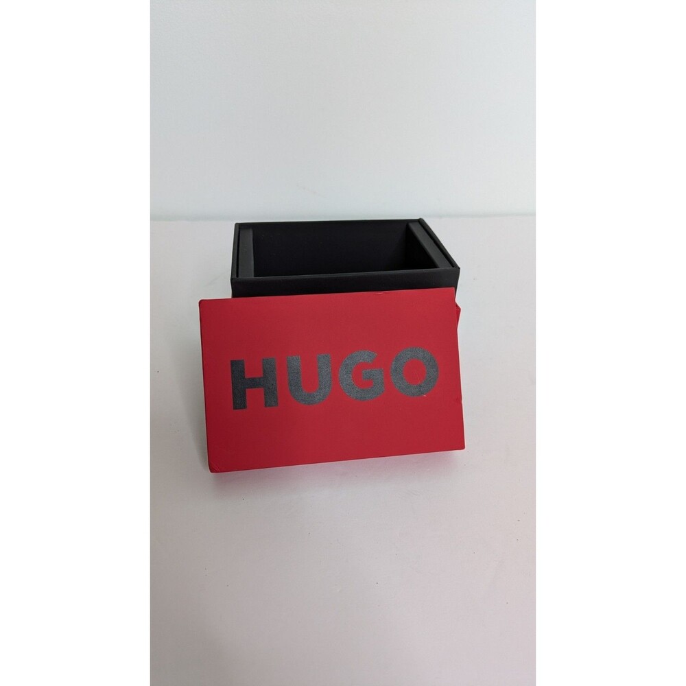 Hugo Boss First Men's Watch Empty Red Box - Picture 3 of 9